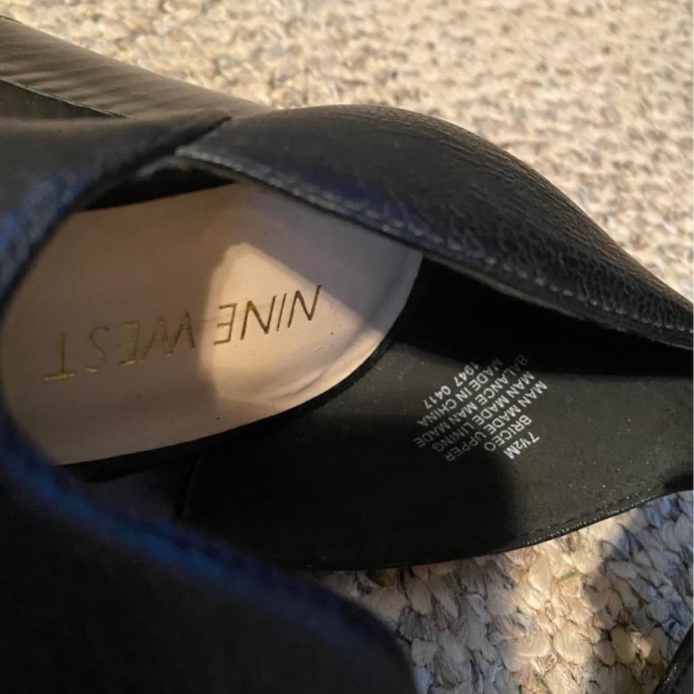Women’s shoes - Picture 3 of 5
